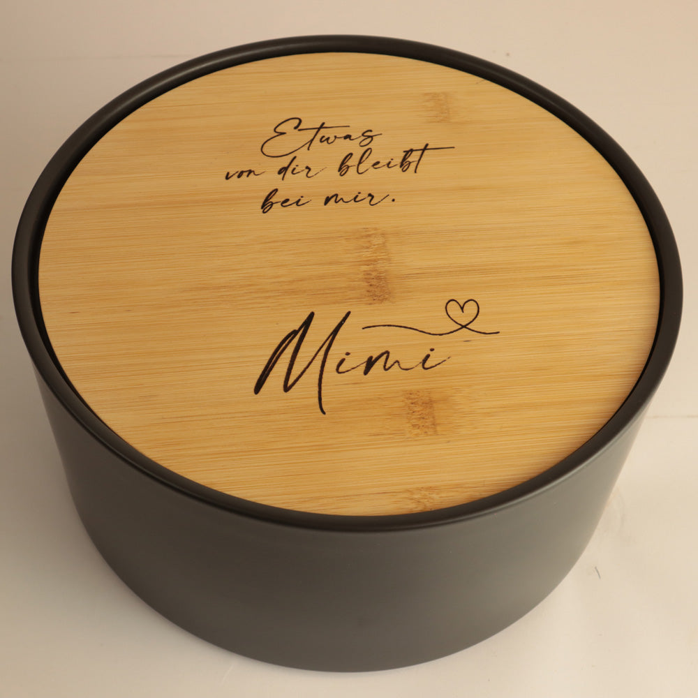 Inscription individuelle en écriture manuscrite pour l'urne en céramique en deux parties - avec le slogan